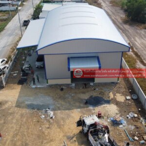 ผลงานโกดังหลังคาโค้ง hw ccอยุธยากว้าง 14 เมตรลึก 25 เมตรสูง 8 เมตร